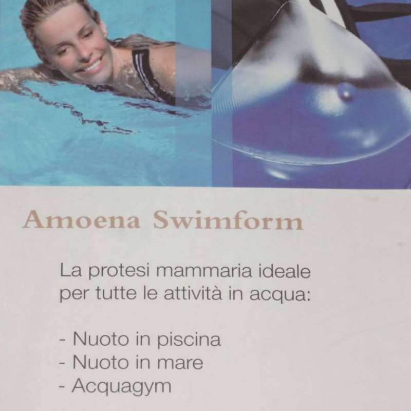 Protesi seno per mare e piscina